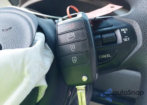 2016 Kia Sedona L from USA, damaged, VIN KNDMA5C10G6180653